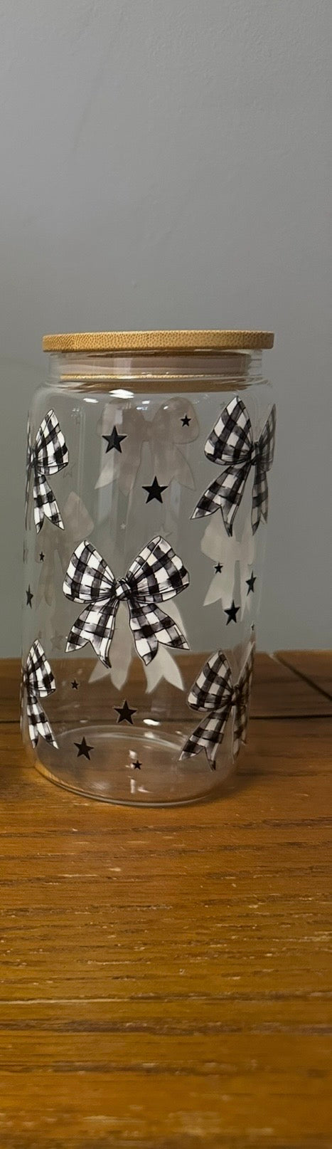 checkered bows